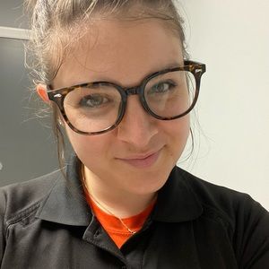 Meet your Posher, Camille